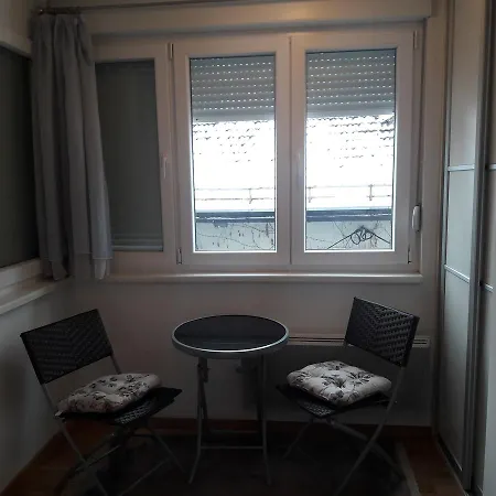 Casa de hóspedes Apartman Centar
